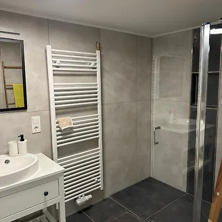 Ferien Ind Monteur Maigloeckchen Mit 2 Schlafzimmern